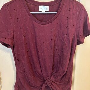Women's Burgundy Top